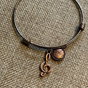 Bracelet music note harmony charm